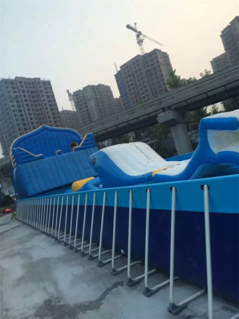 游乐设备