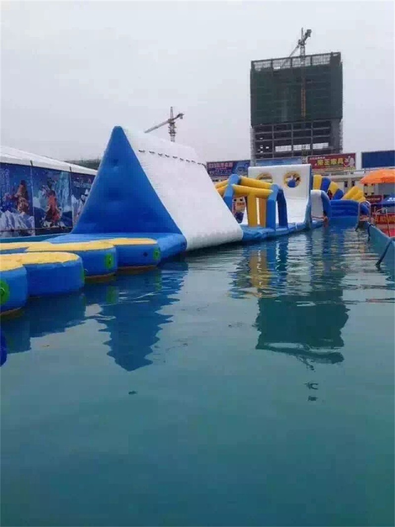 游乐设备