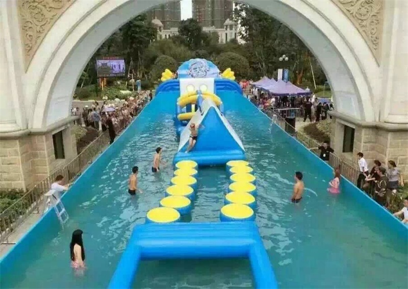 游乐设备